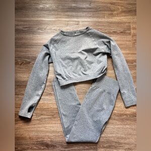 Gray Long Sleeve Crop Top and Leggings Set